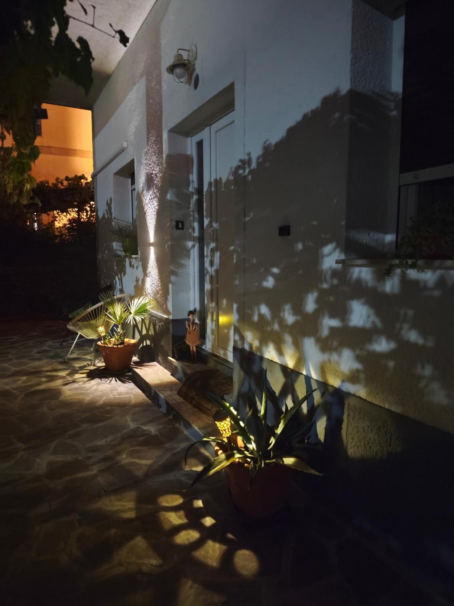 Deluxe Apartment And Studio "Nona Fa" Fiume Esterno foto